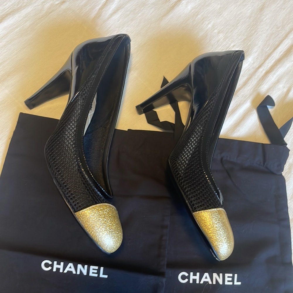 Chanel Pumps - Picture 7 of 15